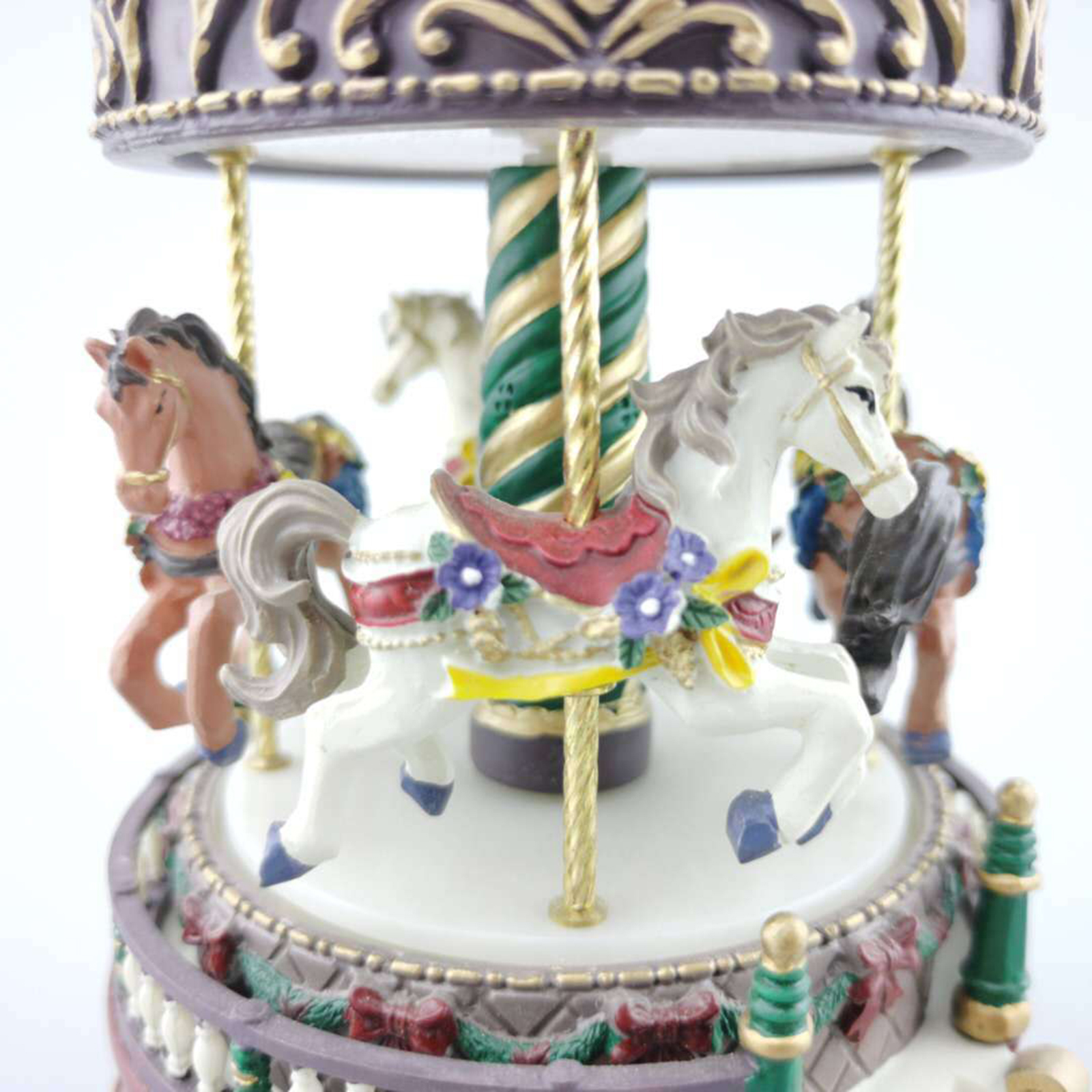 Carousel Music Box Christmas G – обзор и цена Snow Globe Musical