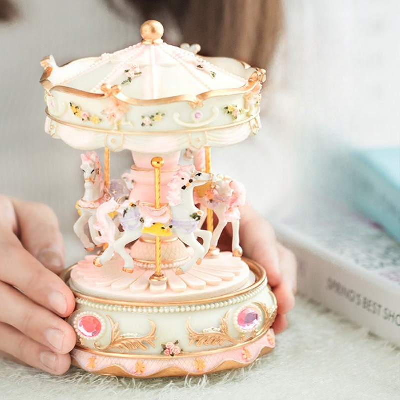 Handmade Resin Carousel Music  – обзор и цена Snow Globe Musical